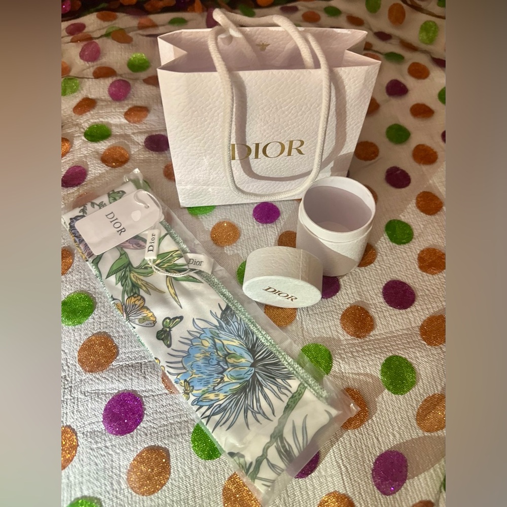 Dior Green Butterfly Twilly Scarf Gift Set GWP - Picture 7 of 10